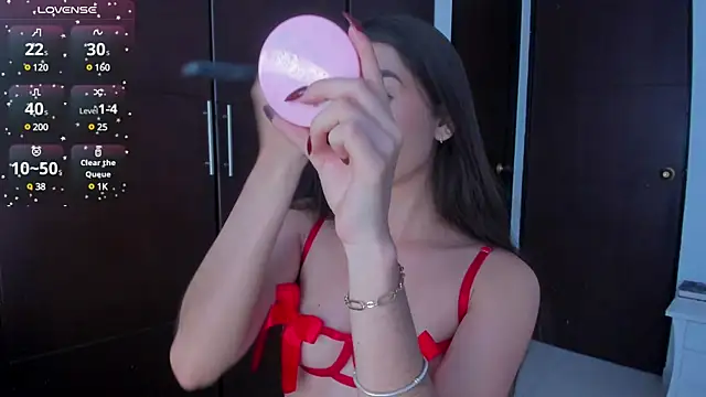 Coralinee 01 online show from 8, 2, 2025