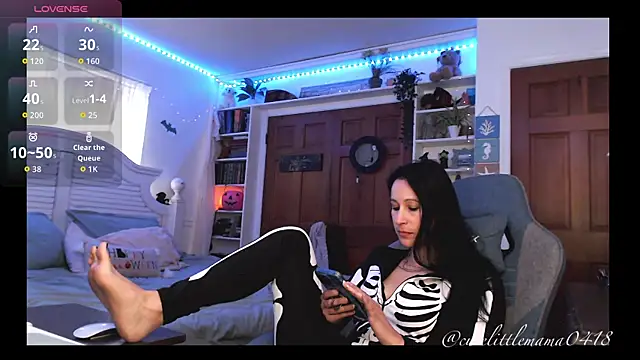 cutelittlemama0418 online show from 25, 10, 2025