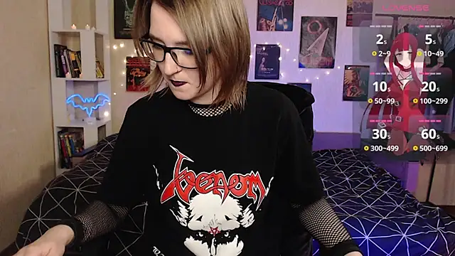 Viper kiss online show from 2, 10, 2025