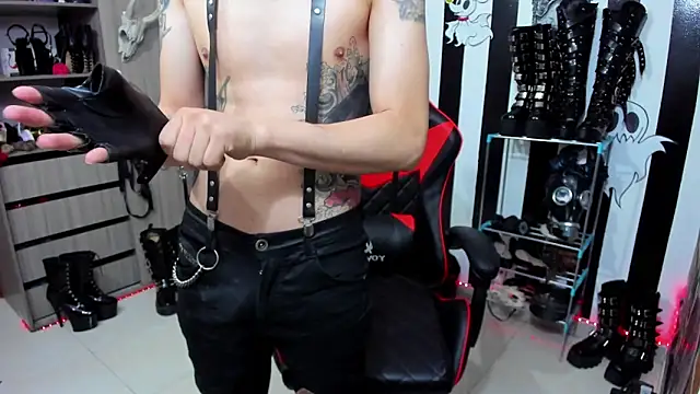 Snapshot of daven56 chatting on 8, 2, 2025 daven56 online show from 8, 2, 2025