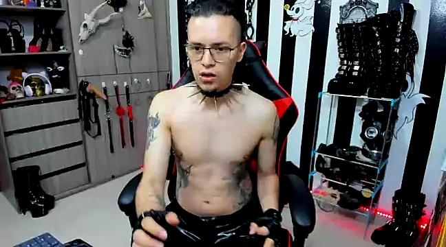 Snapshot of daven56 chatting on 16, 1, 2025 daven56 online show from 16, 1, 2025