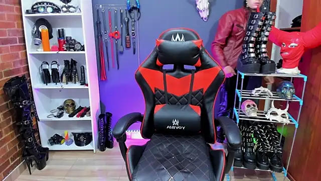 Snapshot of daven56 chatting on 21, 11, 2025 daven56 online show from 21, 11, 2025