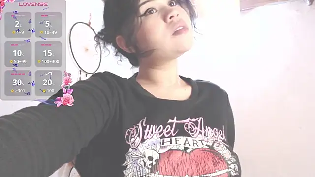 Amara18  online show from 16, 11, 2025