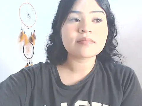 Amara18  online show from 20, 12, 2024