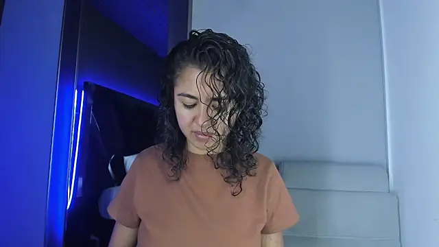 Amareto  online show from 6, 4, 2026