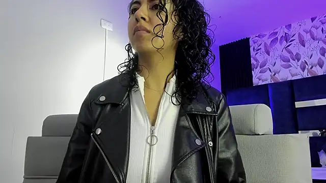 Amareto  online show from 5, 11, 2025