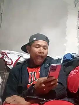 Moreno1813 online show from 3, 3, 2025