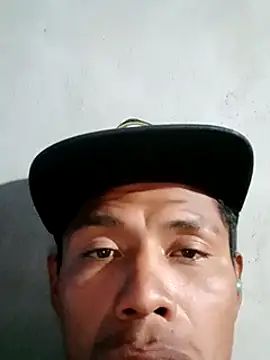 Moreno1813 online show from 2, 2, 2025