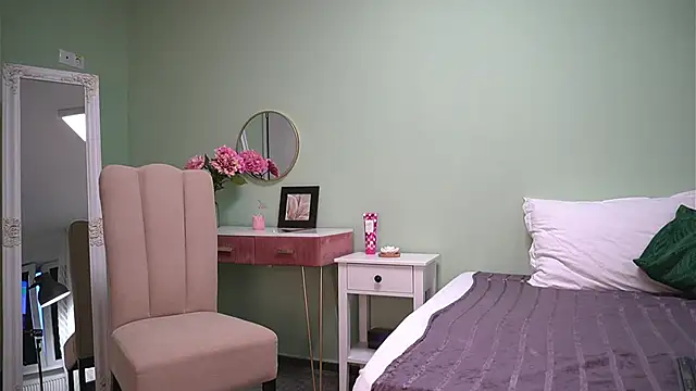 HaileyMoonn online show from 15, 9, 2025