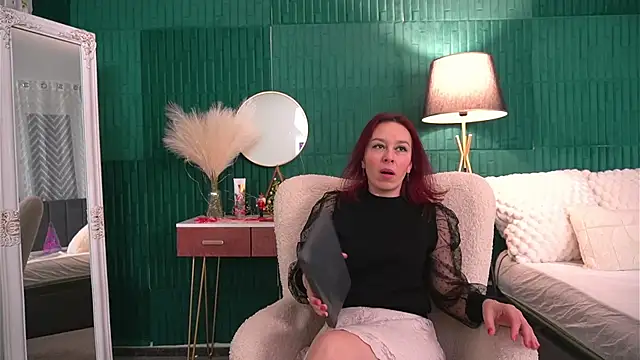 HaileyMoonn online show from 12, 1, 2026