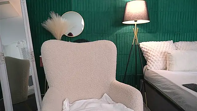 HaileyMoonn online show from 13, 11, 2025