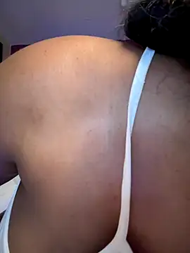 SSEXYBUBBLEBUTT101 online show from 3, 10, 2025