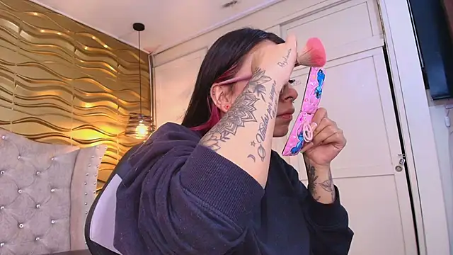 Andreita Jones online show from 25, 3, 2026