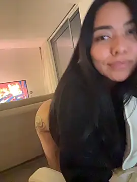 PetitLumiere online show from 10, 11, 2025