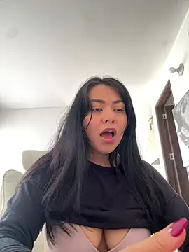 PetitLumiere online show from 26, 2, 2025