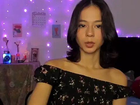 cute roxana  online show from 28, 2, 2025