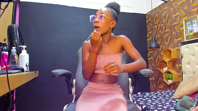 deyy madissonn online show from 23, 1, 2025