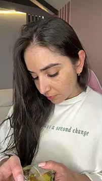 Victoria-And1 online show from 2, 12, 2025