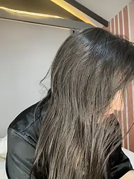 Victoria-And1 online show from 10, 9, 2025