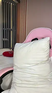 Victoria-And1 online show from 25, 10, 2025