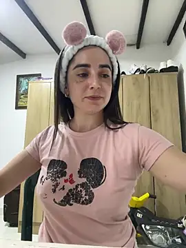 Victoria-And1 online show from 16, 3, 2025