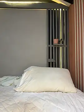 Victoria-And1 online show from 22, 3, 2025