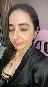 Victoria-And1 online show from 28, 10, 2025