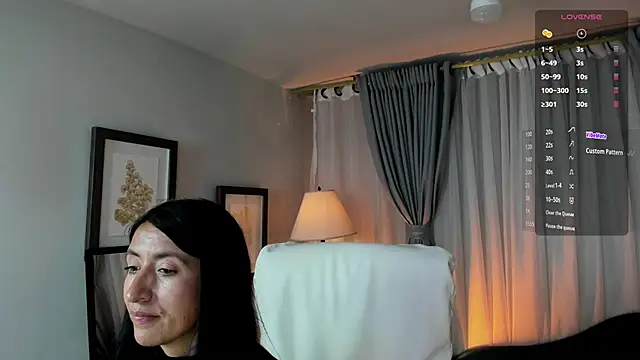 kira moon   online show from 19, 10, 2025