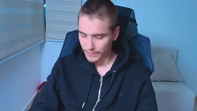 JordanThompson  online show from 26, 10, 2025