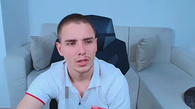 JordanThompson  online show from 14, 11, 2025