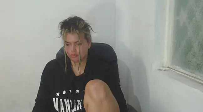 Snapshot of sweetkitty_16 chatting on 7, 3, 2025 sweetkitty 16 online show from 7, 3, 2025