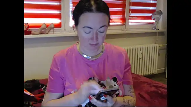 Alexie33 online show from 7, 4, 2026