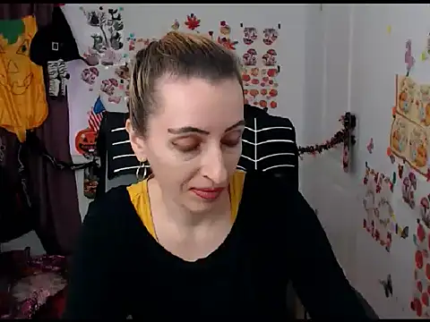 EvelynAngell online show from 14, 10, 2025