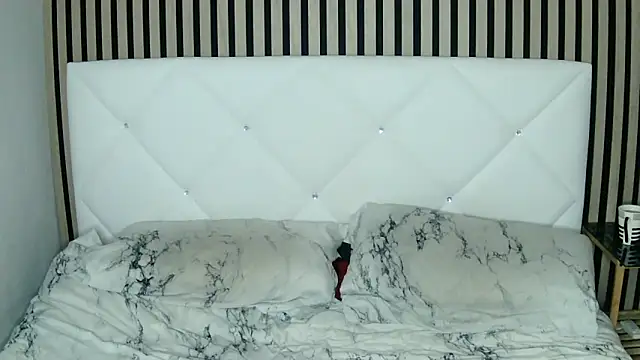 xxNoeliaxx online show from 27, 2, 2025