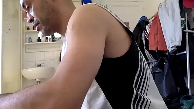 molozeb online show from 20, 4, 2026