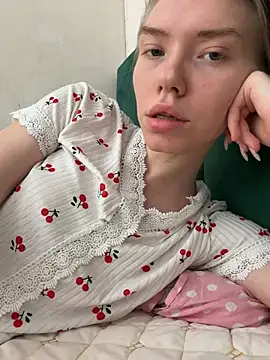 Lisaaa Alisa online show from 1, 6, 2026