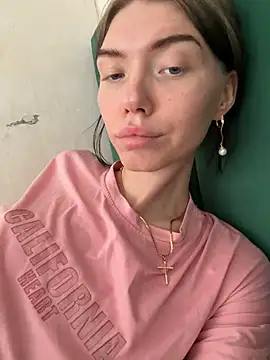 Lisaaa Alisa online show from 24, 4, 2026