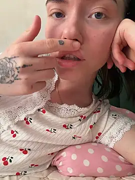 Lisaaa Alisa online show from 23, 4, 2026