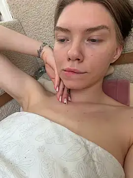Lisaaa Alisa online show from 11, 6, 2026