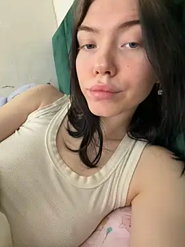 Lisaaa Alisa online show from 3, 3, 2026