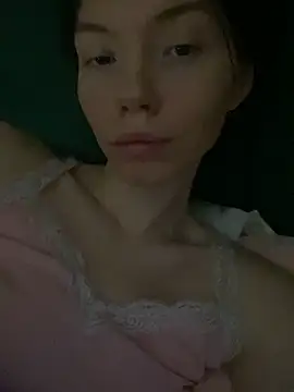 Lisaaa Alisa online show from 4, 11, 2025