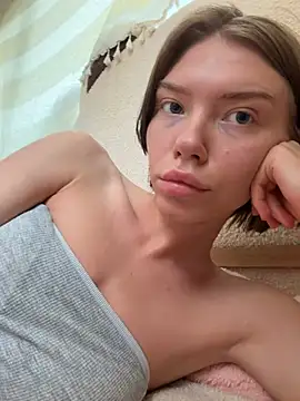 Lisaaa Alisa online show from 4, 7, 2026