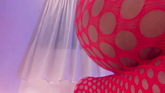 Sexyshantal  online show from 5, 1, 2025