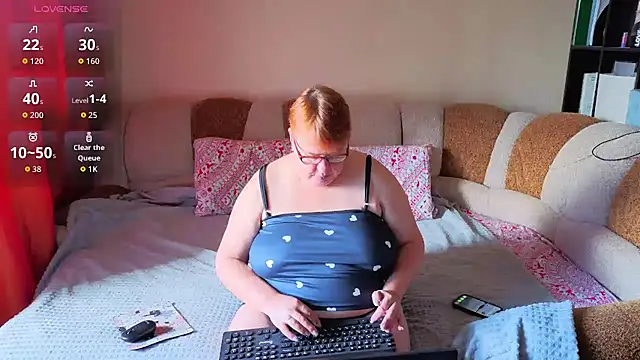 Snapshot of Klio5678 chatting on 16, 7, 2026 Klio5678 online show from 16, 7, 2026