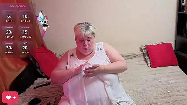 Klio5678 online show from 24, 10, 2025