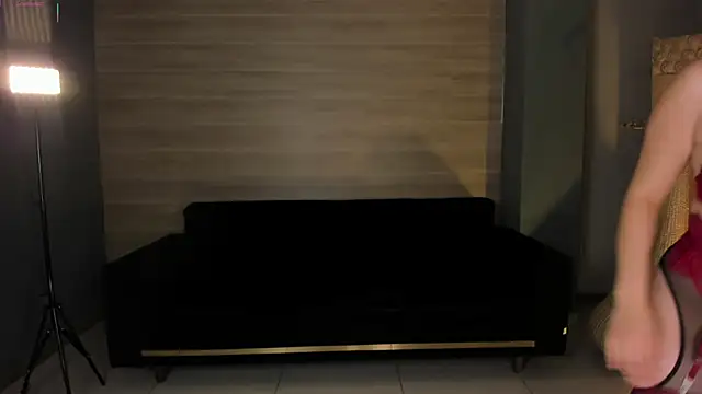 DominiqueVega online show from 13, 12, 2025