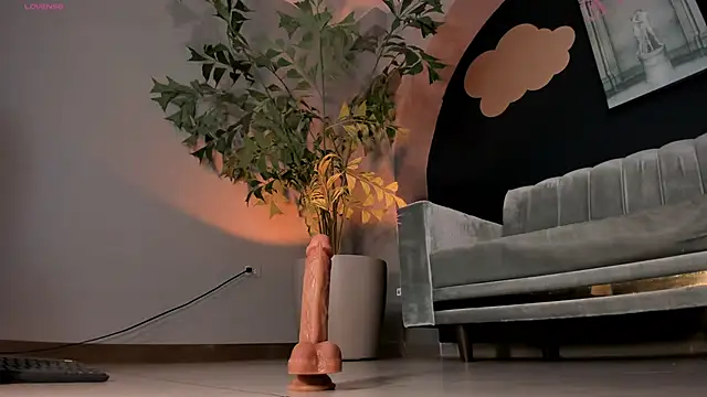 DominiqueVega online show from 26, 2, 2025