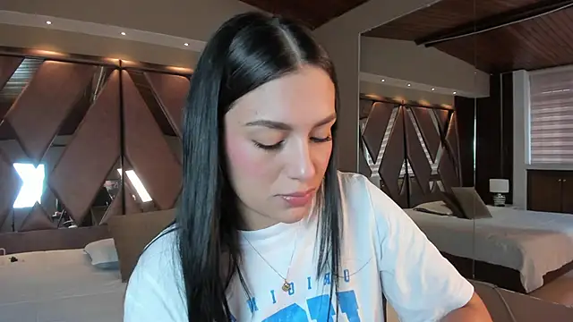 carina rossi online show from 15, 10, 2025