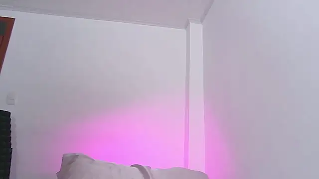 caarlywhitee online show from 11, 2, 2025