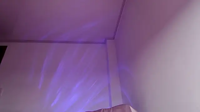 caarlywhitee online show from 26, 9, 2025